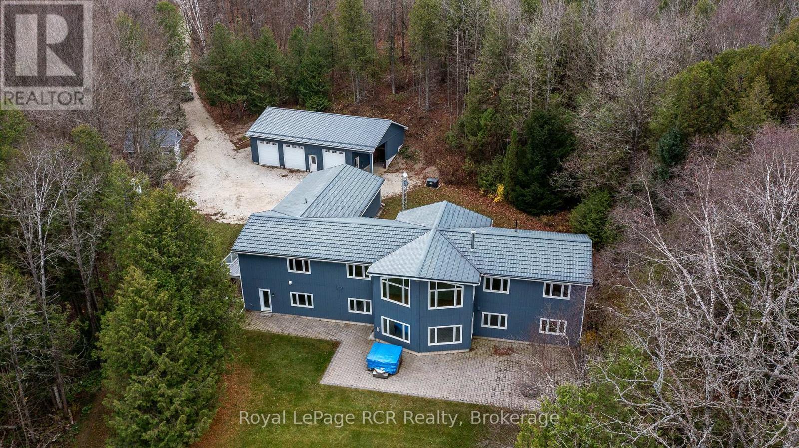 123 Lakeview Road, Grey Highlands, Ontario  N0C 1M0 - Photo 2 - X12196167