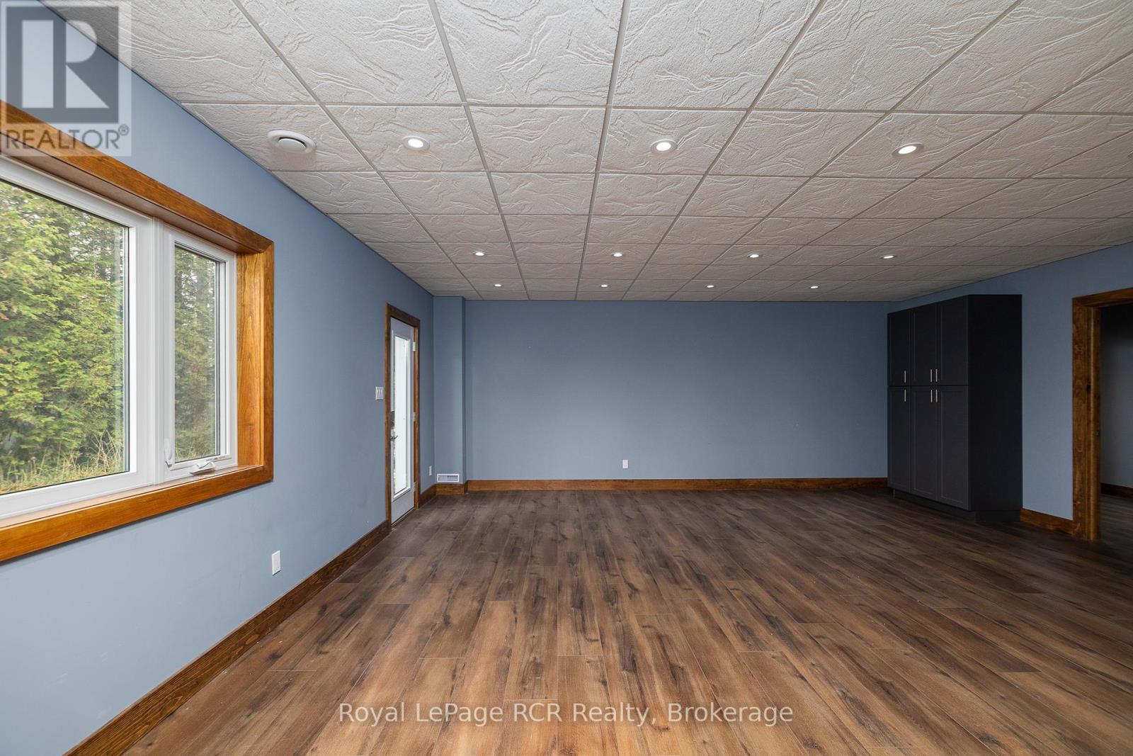 123 Lakeview Road, Grey Highlands, Ontario  N0C 1M0 - Photo 31 - X12196167