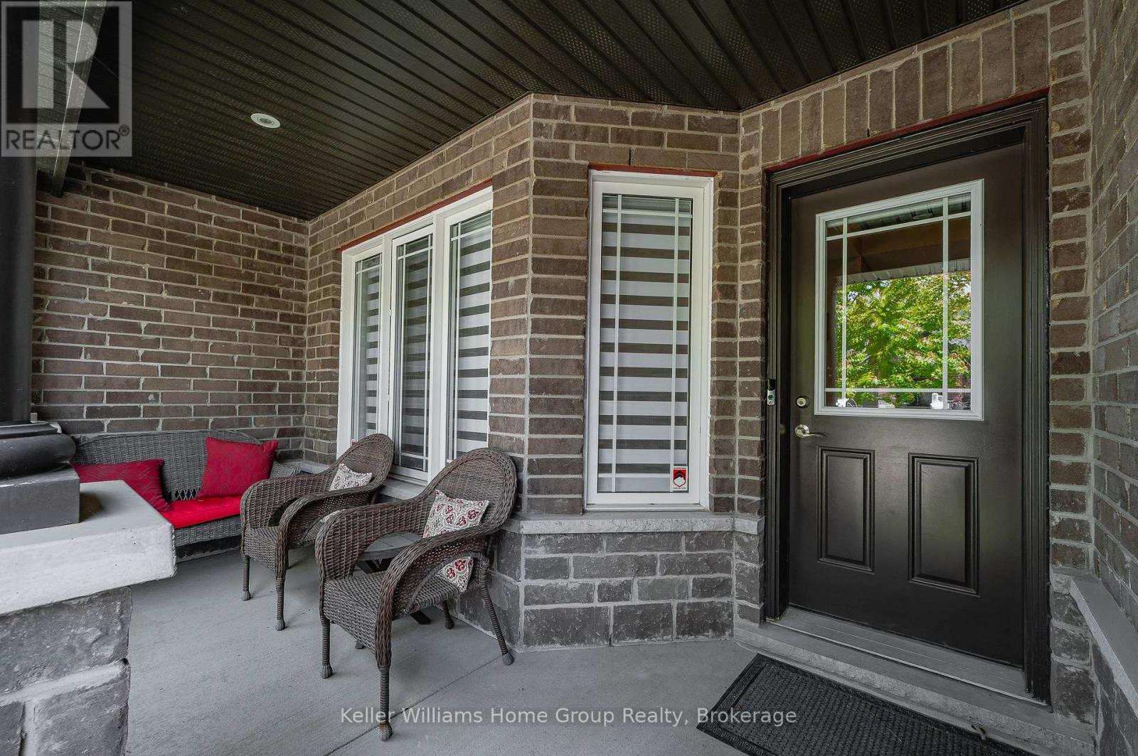 32 Westminster Crescent, Centre Wellington, Ontario  N1M 0C4 - Photo 3 - X12196234