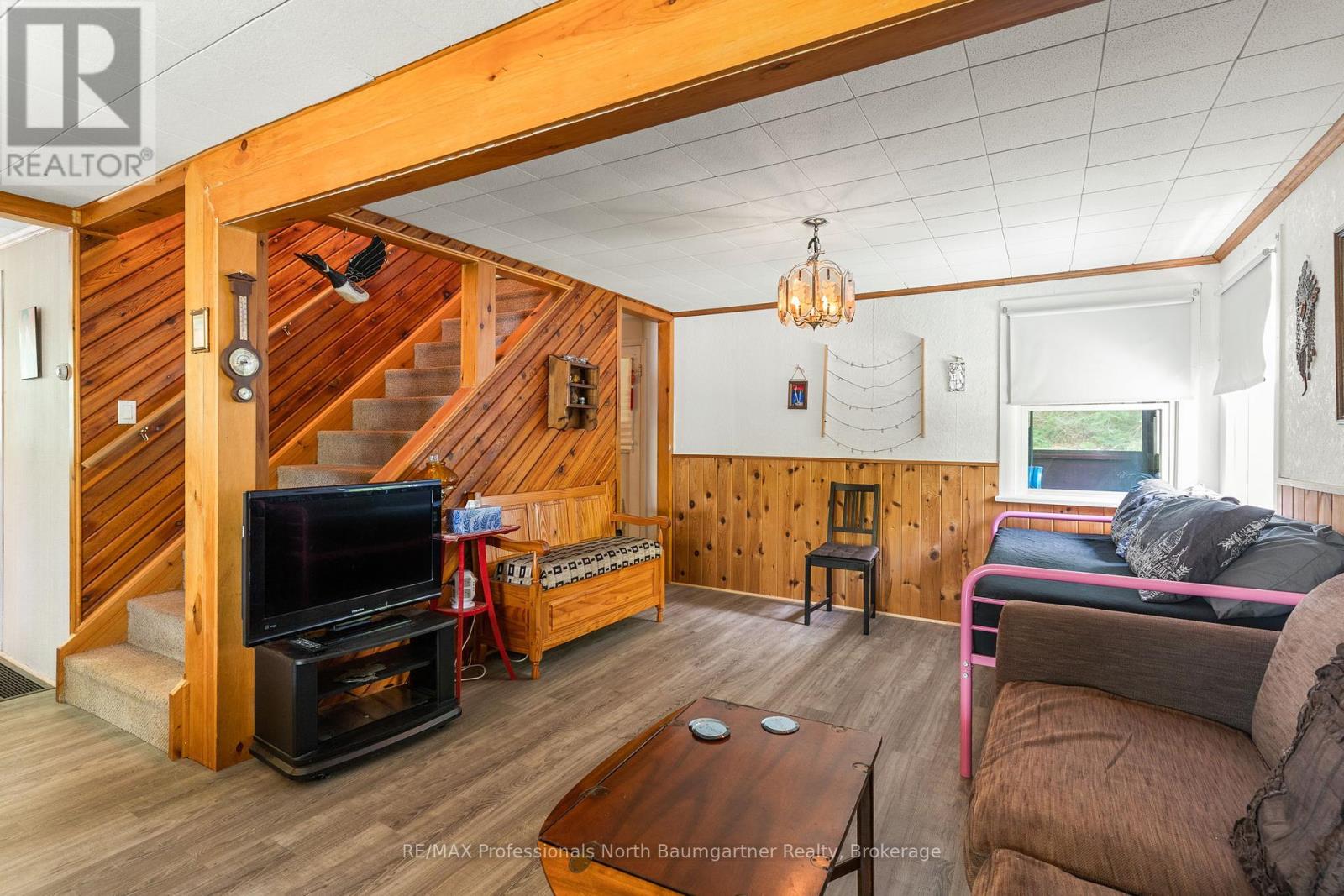 18053 Highway 35, Algonquin Highlands, Ontario  K0M 1J2 - Photo 17 - X12196245
