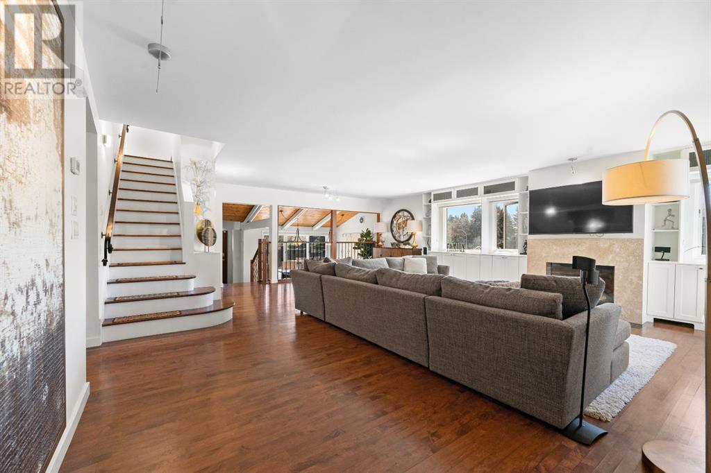 757 Alexander Crescent Nw, Calgary, Alberta  T2M 4B8 - Photo 8 - A2211661
