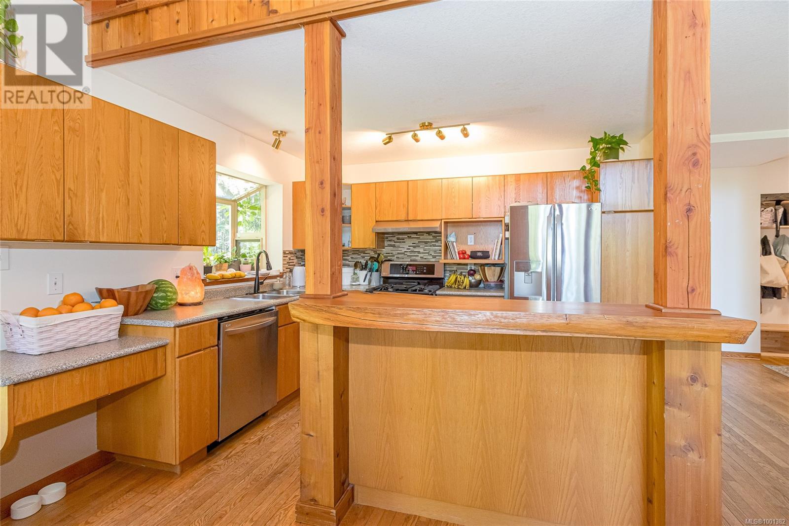 Property at 3211 Colpman Rd image 3