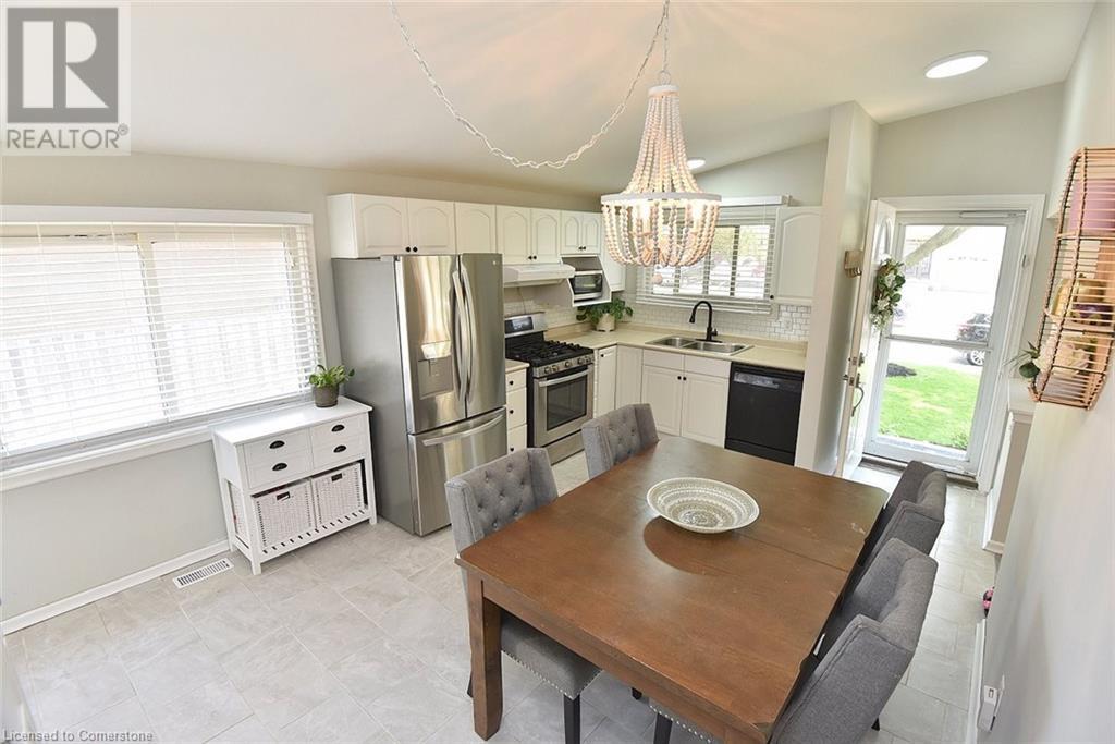 241 Thorner Drive, Hamilton, Ontario  L8V 2M6 - Photo 14 - 40737281