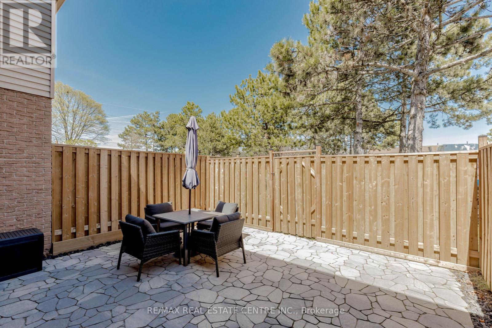 123 - 1526 Lancaster Drive W, Oakville, Ontario  L6H 2Z2 - Photo 43 - W12114956