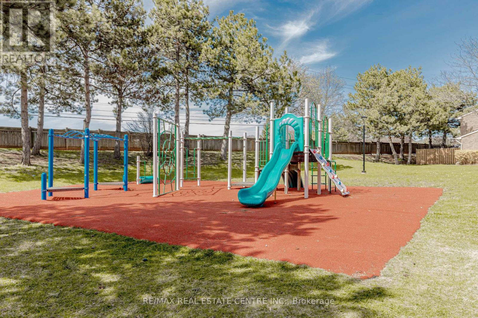 123 - 1526 Lancaster Drive W, Oakville, Ontario  L6H 2Z2 - Photo 48 - W12114956