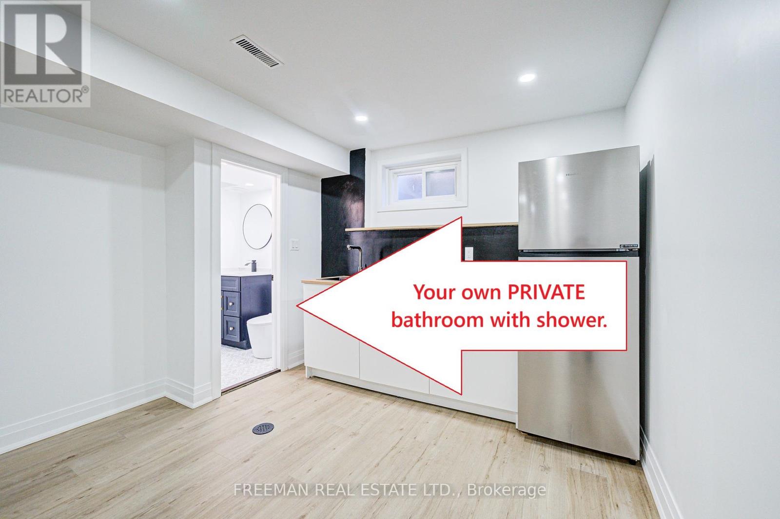 Apt. B - 16 Carey Crescent, Markham, Ontario  L3R 3E5 - Photo 3 - N12147747