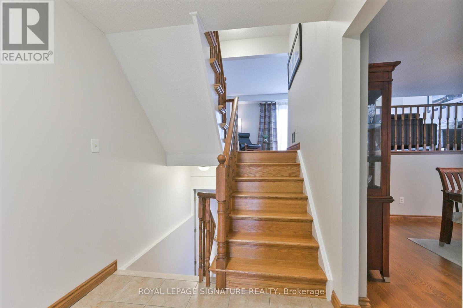 4199 Powderhorn Crescent, Mississauga, Ontario  L5L 3B8 - Photo 10 - W12128255