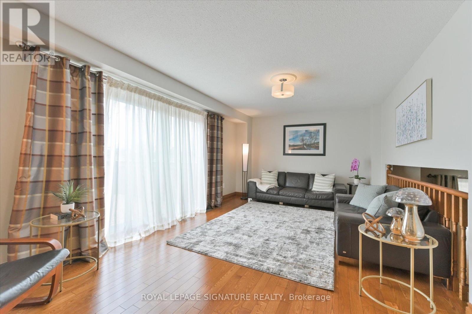 4199 Powderhorn Crescent, Mississauga, Ontario  L5L 3B8 - Photo 11 - W12128255