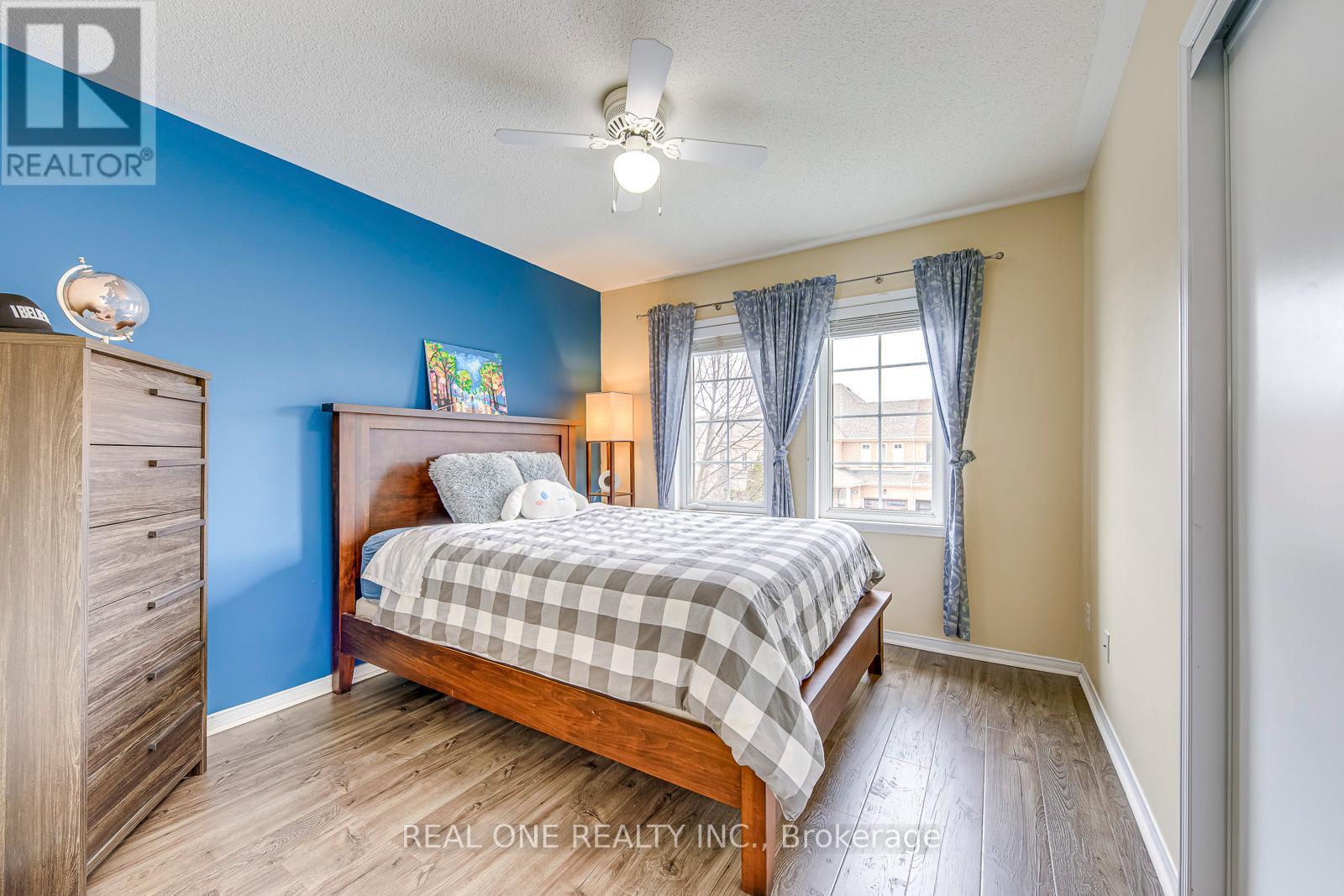 2297 Saddlecreek Crescent, Oakville, Ontario  L6M 5J6 - Photo 17 - W12157957