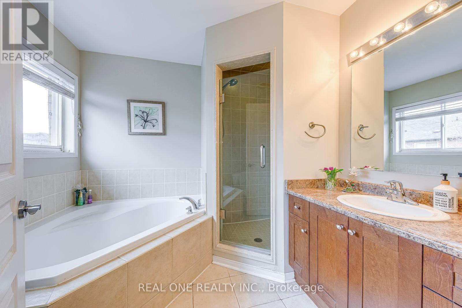 2297 Saddlecreek Crescent, Oakville, Ontario  L6M 5J6 - Photo 14 - W12157957
