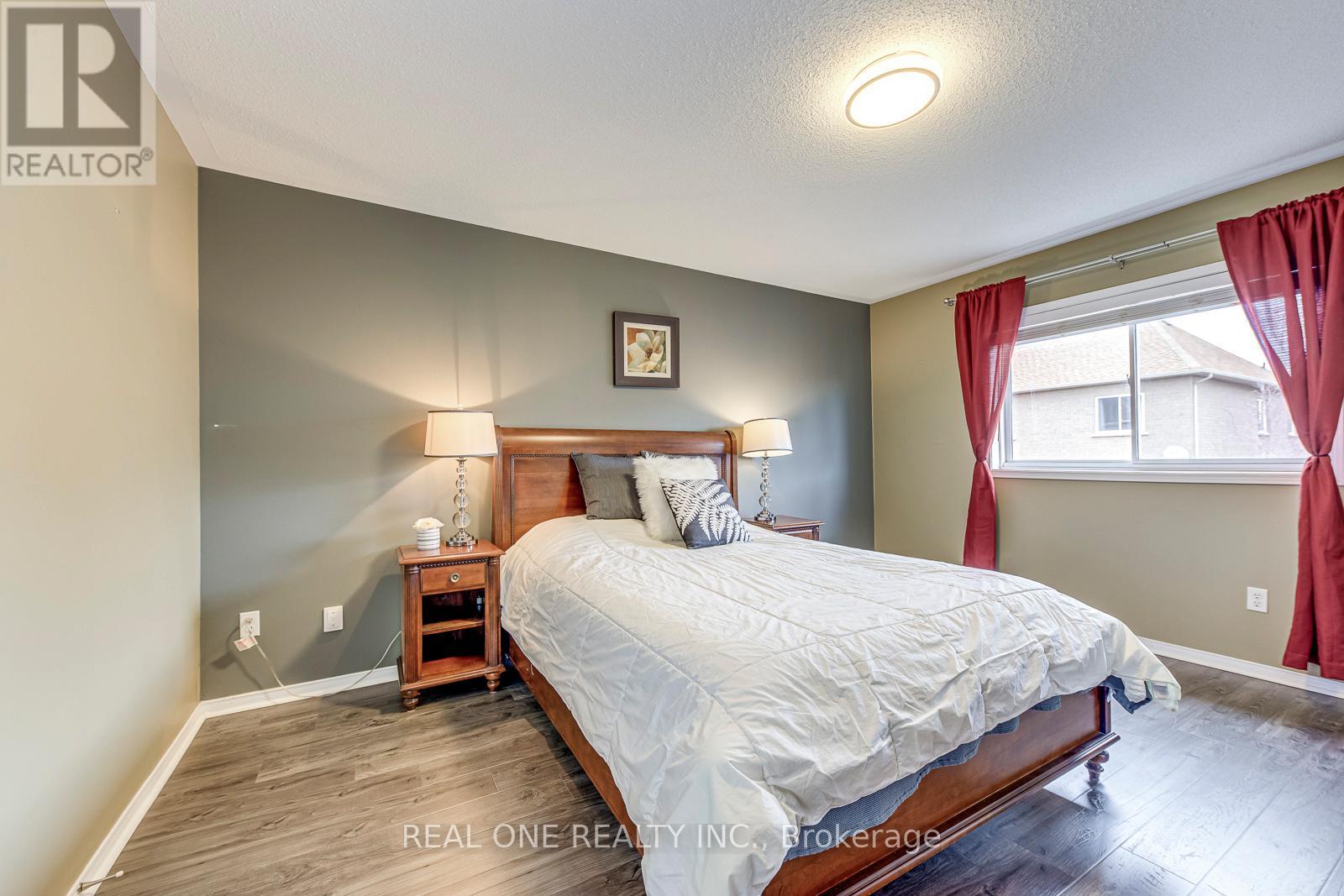 2297 Saddlecreek Crescent, Oakville, Ontario  L6M 5J6 - Photo 13 - W12157957