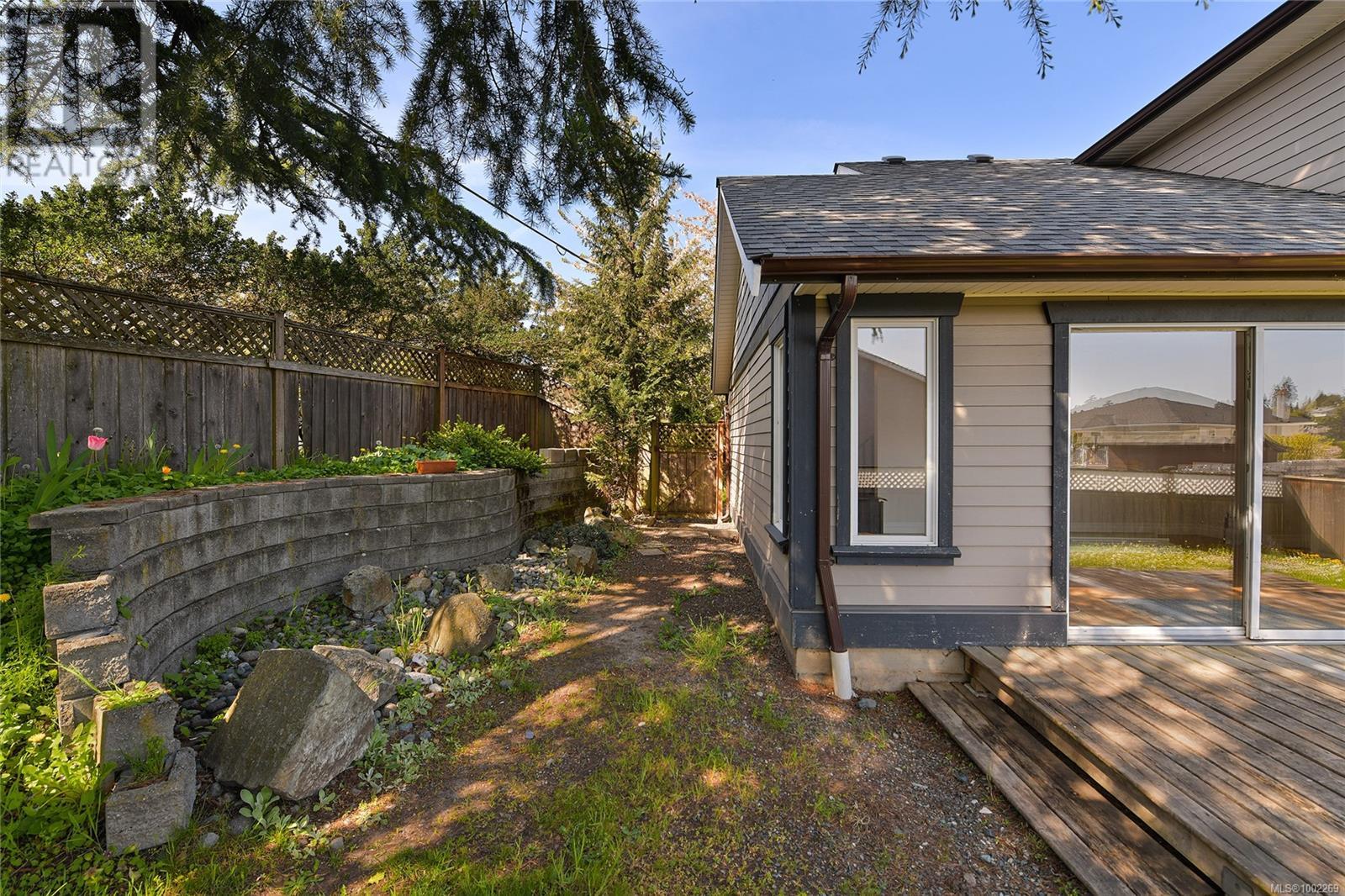 1199 Glen Tara Lane, Saanich, British Columbia  V8Z 6Z4 - Photo 30 - 1002269