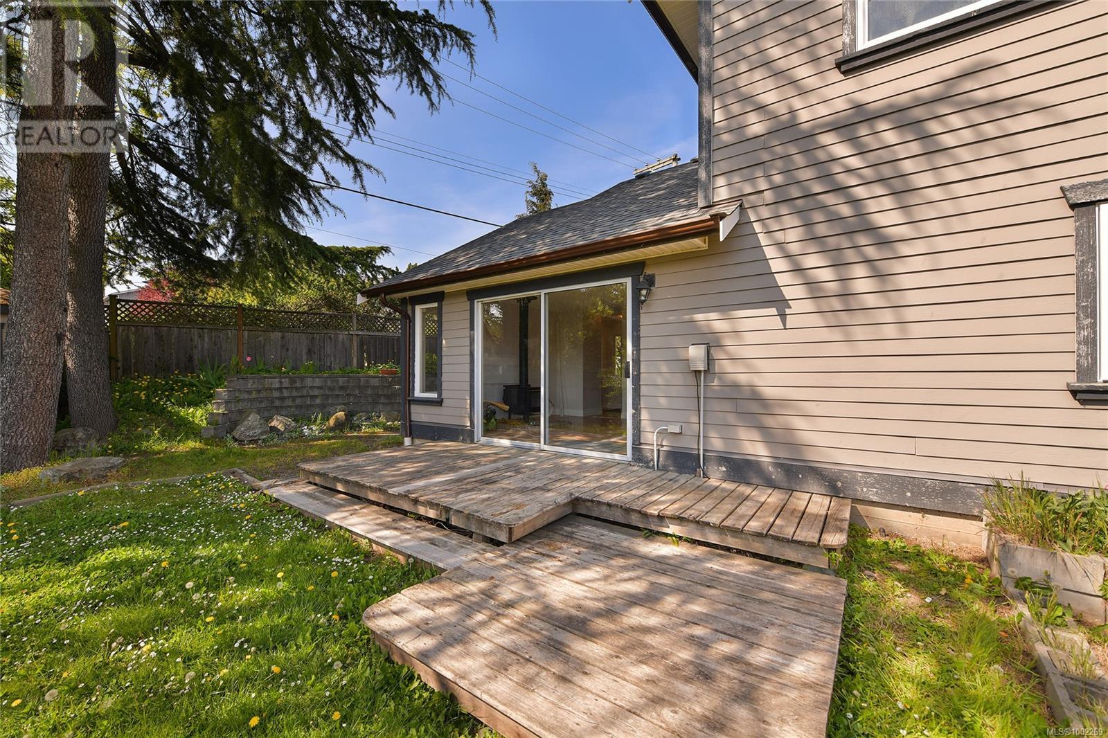 1199 Glen Tara Lane, Saanich, British Columbia  V8Z 6Z4 - Photo 9 - 1002269