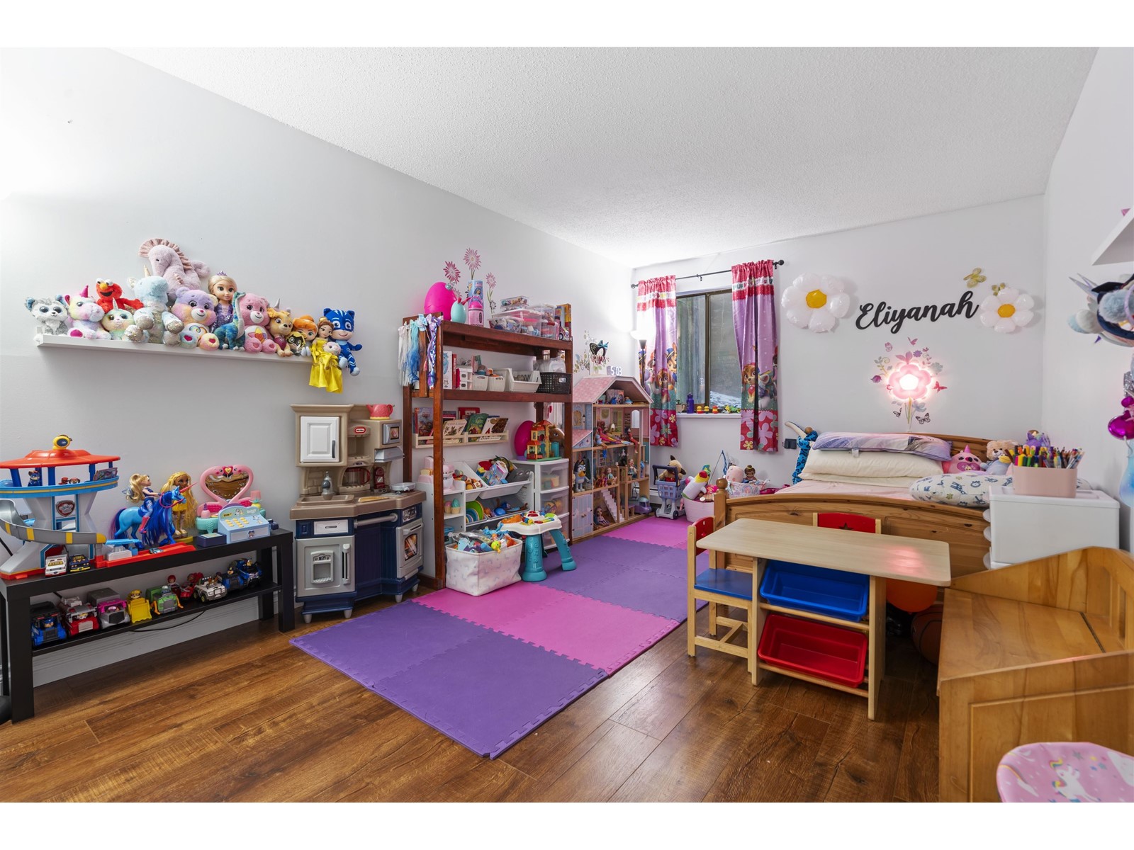 G08 10698 151a Street, Surrey, British Columbia  V3R 8T5 - Photo 5 - R3011167