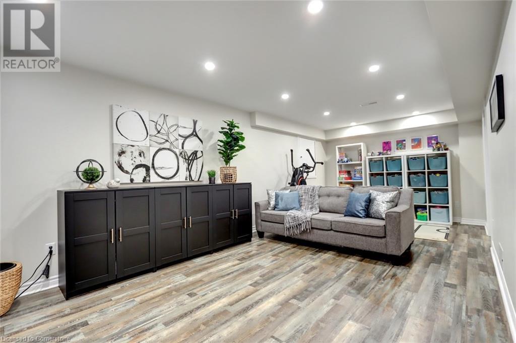 7 Davidson Boulevard Unit# 28, Dundas, Ontario  L9H 6Y7 - Photo 34 - 40732332