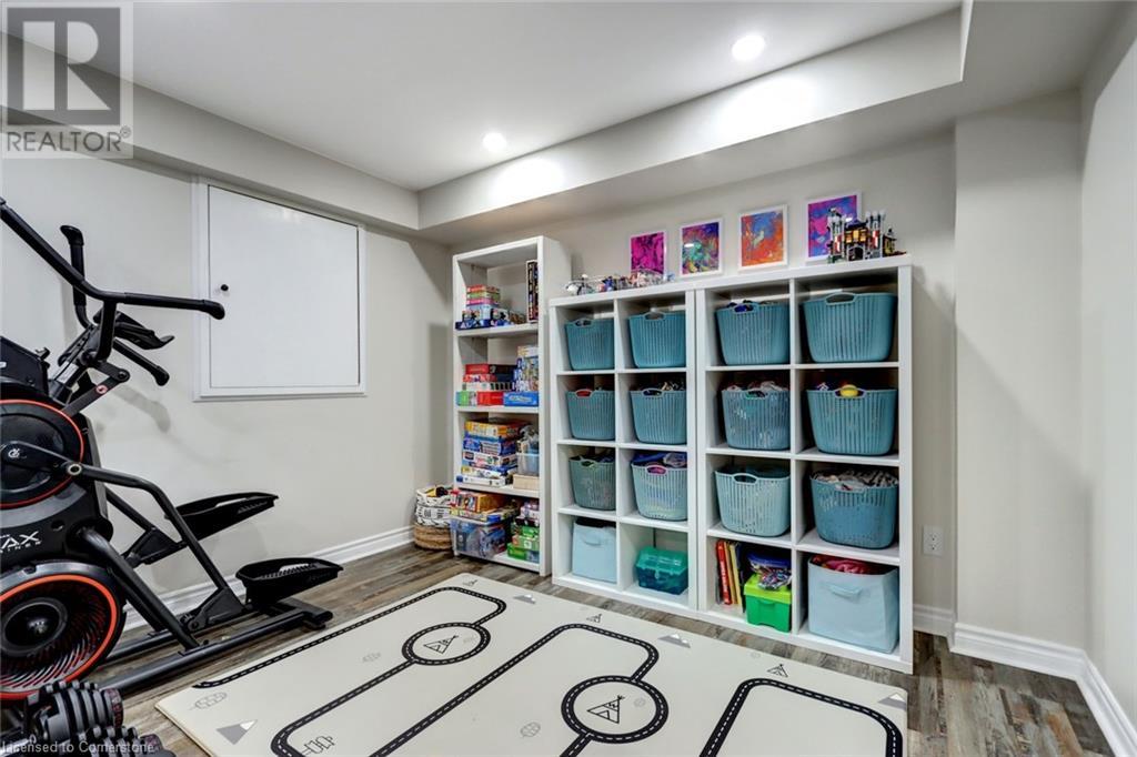 7 Davidson Boulevard Unit# 28, Dundas, Ontario  L9H 6Y7 - Photo 36 - 40732332