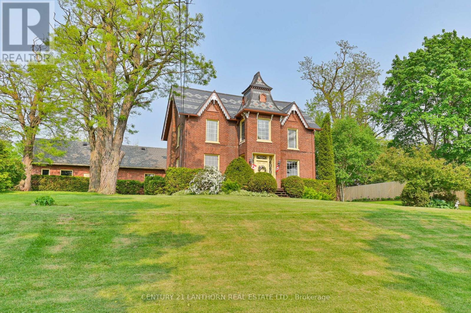 27 DAVIDSON STREET, Centre Hastings, Ontario