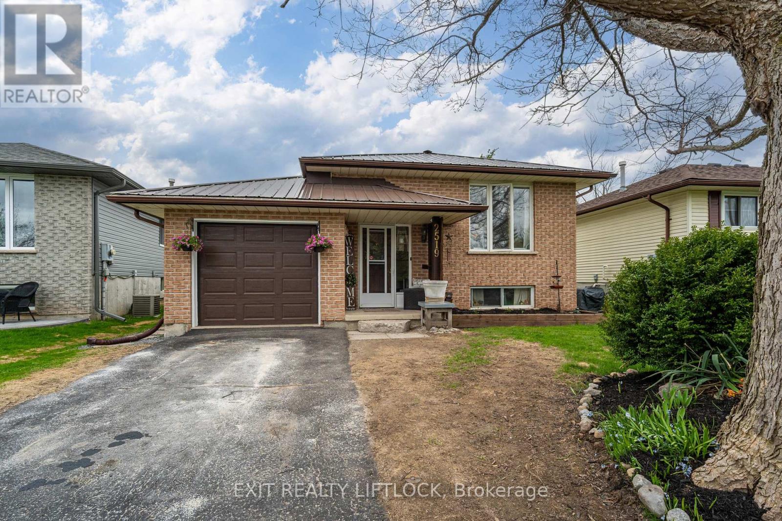 2519 FOXMEADOW ROAD, Peterborough East, Ontario