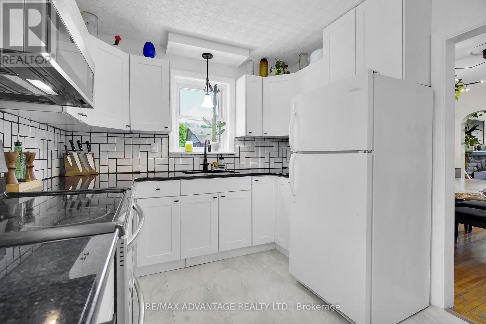 Photo 15 of 47 for 1285 Guest Avenue
