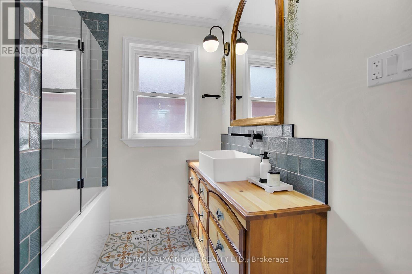 1285 Guest Avenue, London South, Ontario  N6K 2B3 - Photo 21 - X12196361
