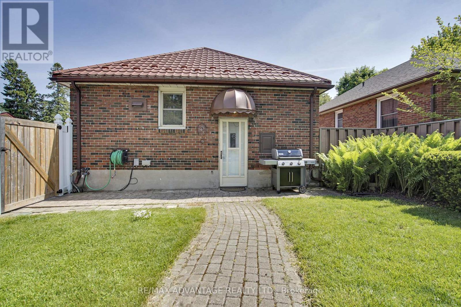 1285 Guest Avenue, London South, Ontario  N6K 2B3 - Photo 32 - X12196361