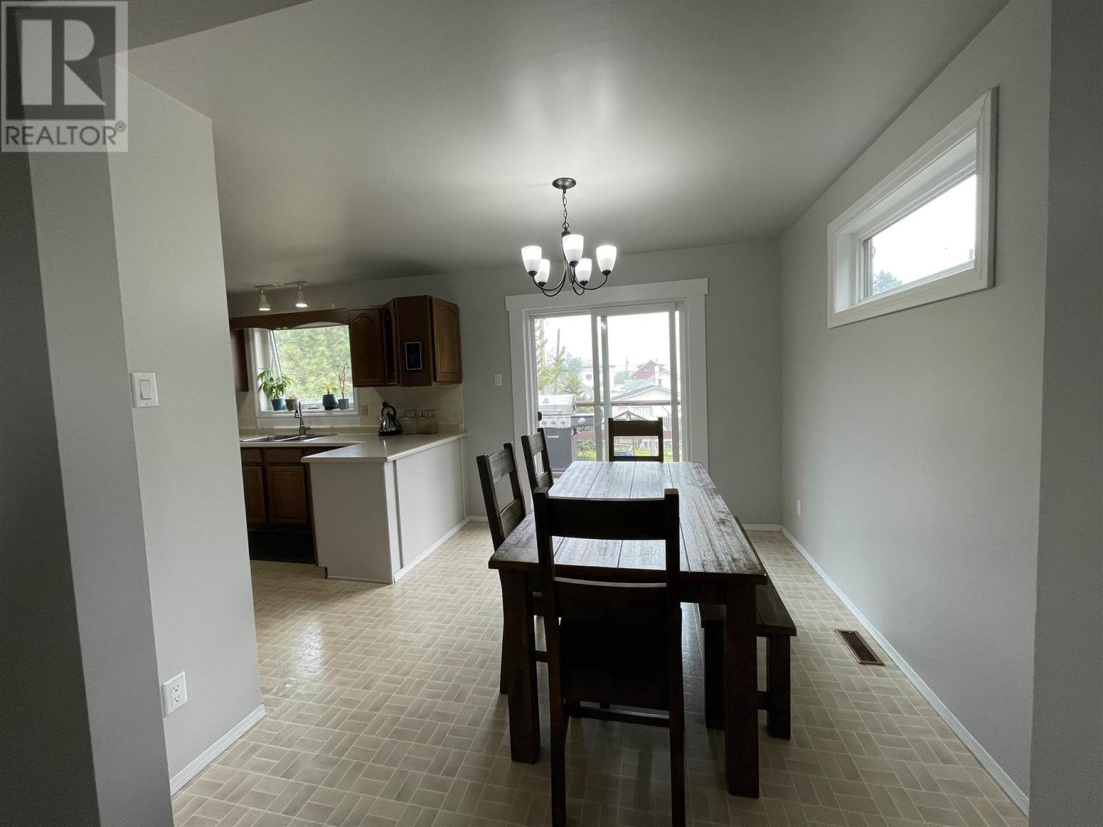 177 Second St., Dryden, Ontario  P8N 2T9 - Photo 4 - TB251479