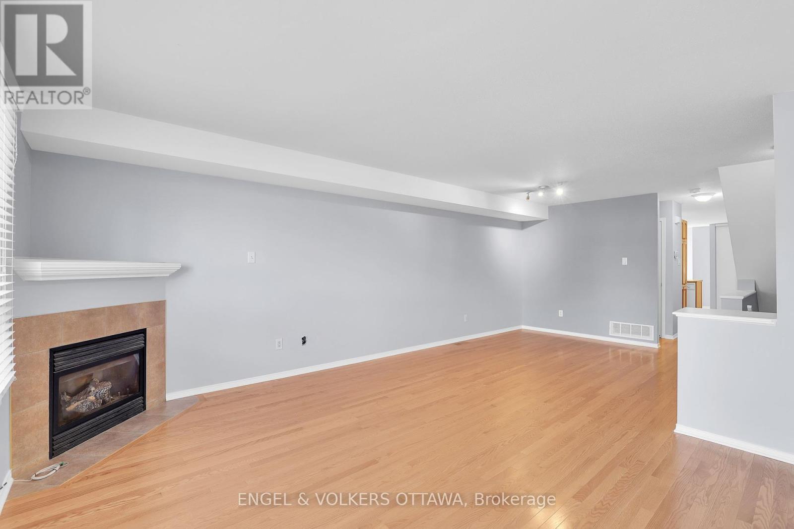 811 Longfields Drive, Ottawa, Ontario  K2J 5N2 - Photo 11 - X12196295