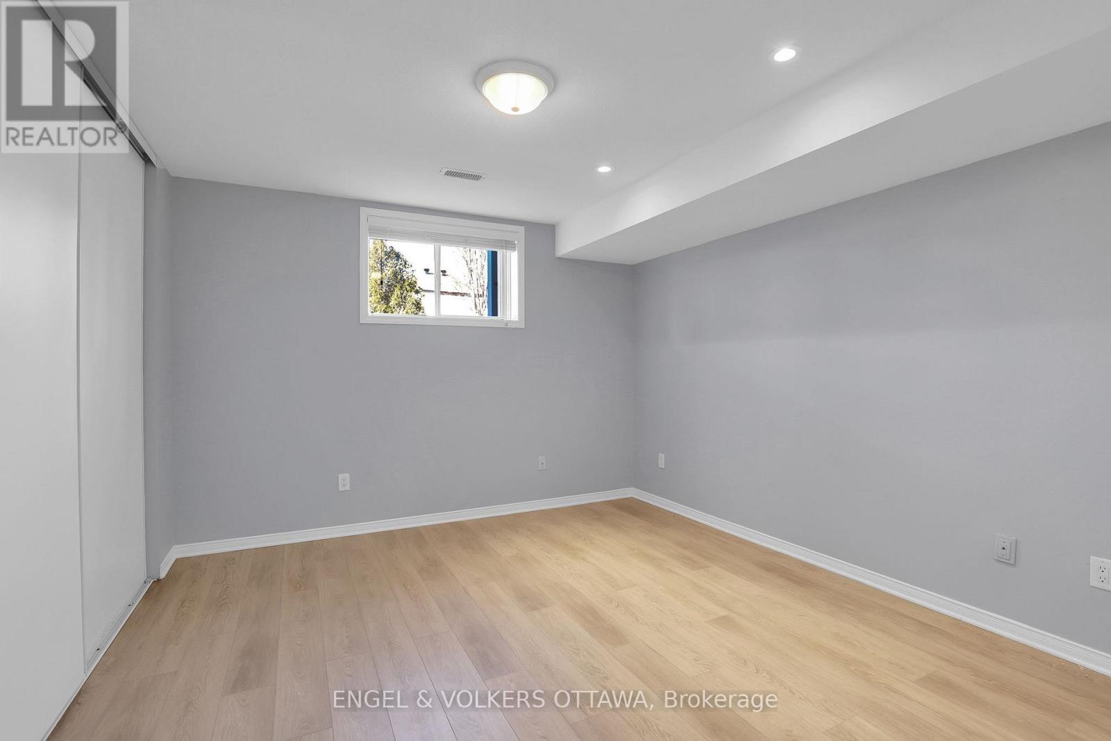 811 Longfields Drive, Ottawa, Ontario  K2J 5N2 - Photo 14 - X12196295