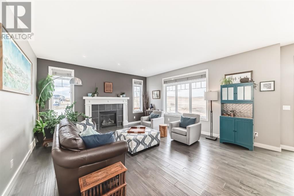 1 Sunvalley View, Cochrane, Alberta  T4C 0X8 - Photo 9 - A2214488