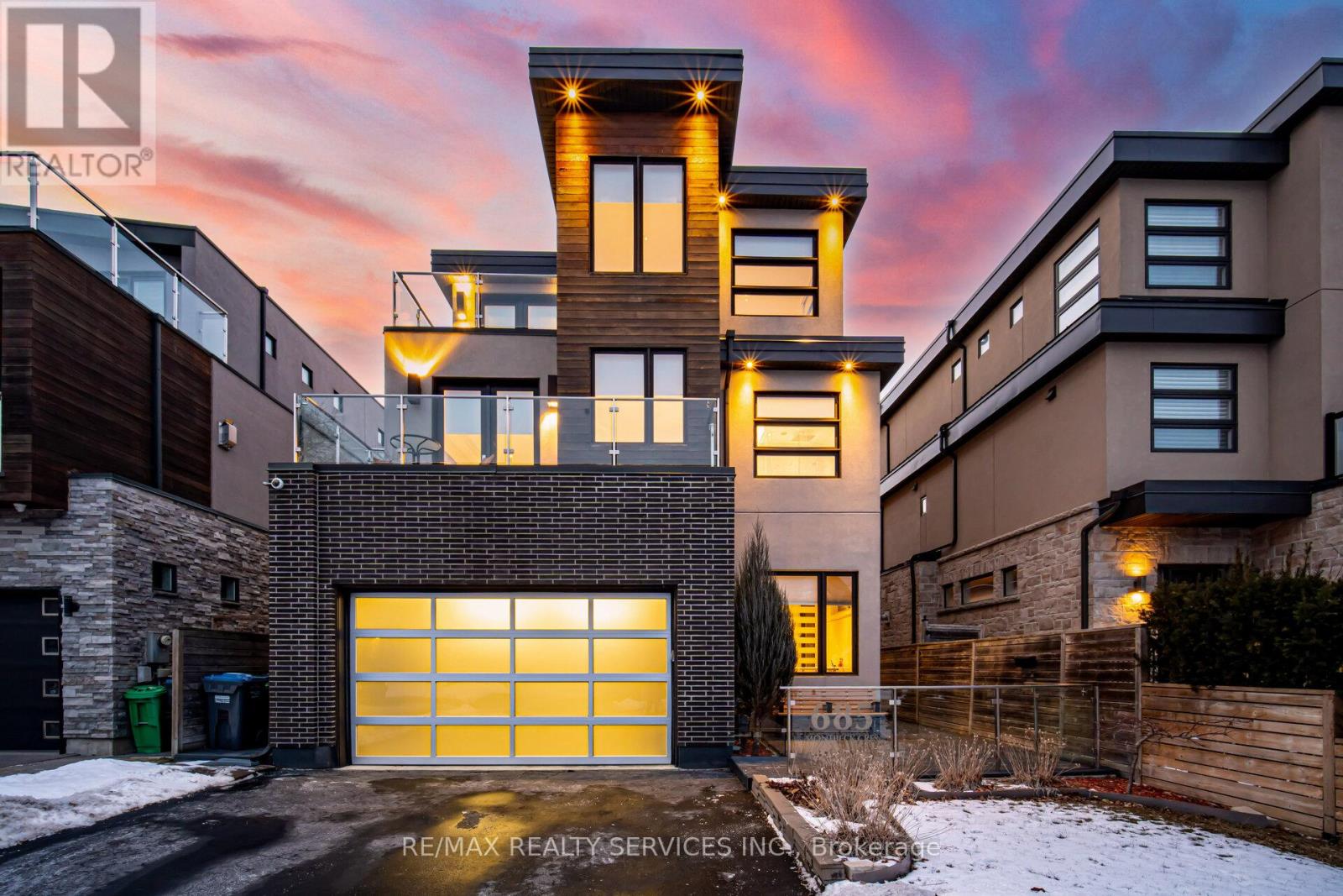 685 MONTBECK CRESCENT, mississauga (lakeview), Ontario
