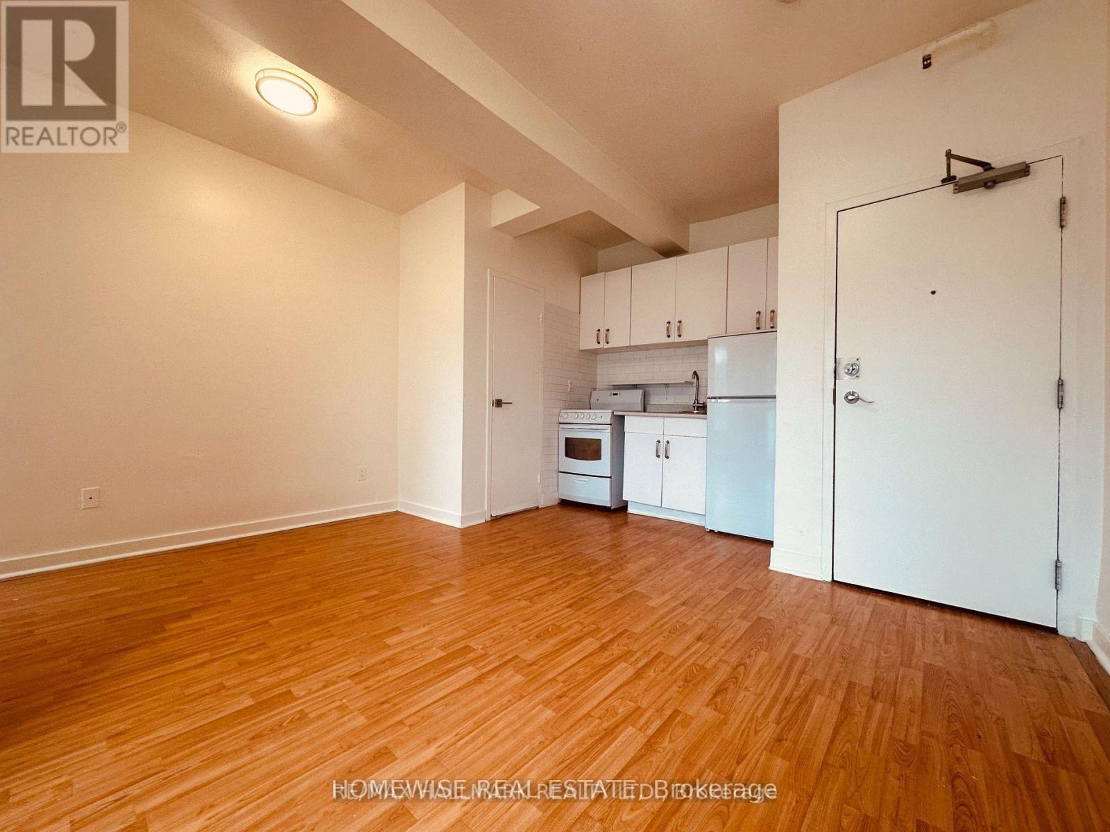 205 - 1 Triller Avenue, Toronto, Ontario  M6K 3B7 - Photo 9 - W12194439