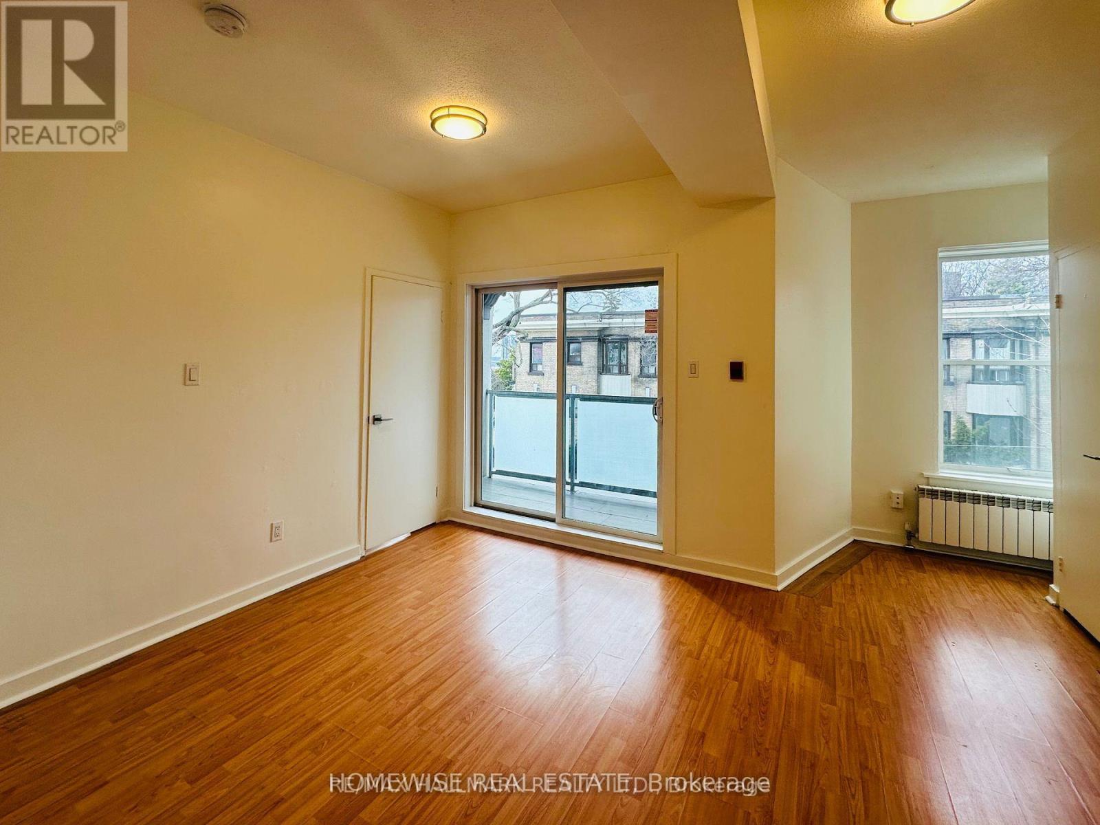 205 - 1 Triller Avenue, Toronto, Ontario  M6K 3B7 - Photo 4 - W12194439