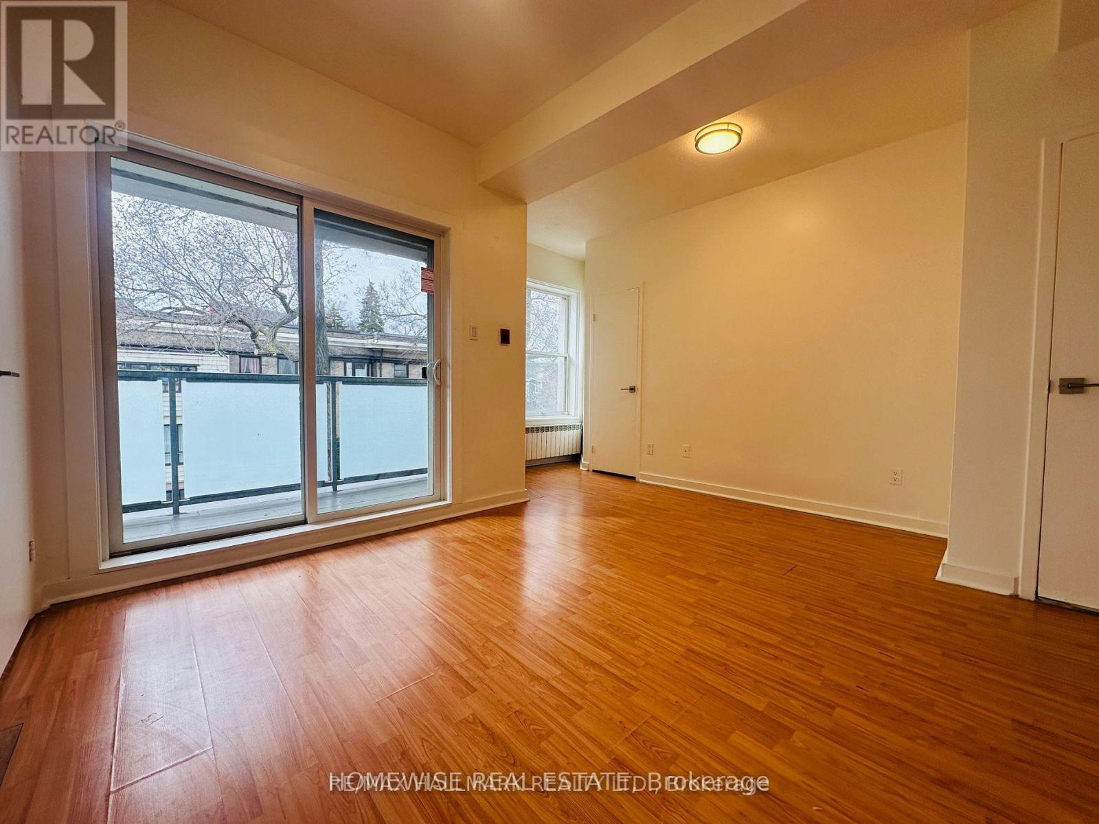 205 - 1 Triller Avenue, Toronto, Ontario  M6K 3B7 - Photo 2 - W12194439