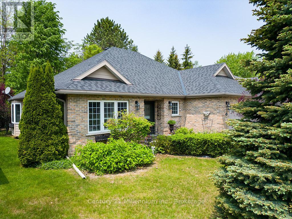 14 Cobblestone Lane, Blue Mountains, Ontario  N0H 2P0 - Photo 4 - X12196298