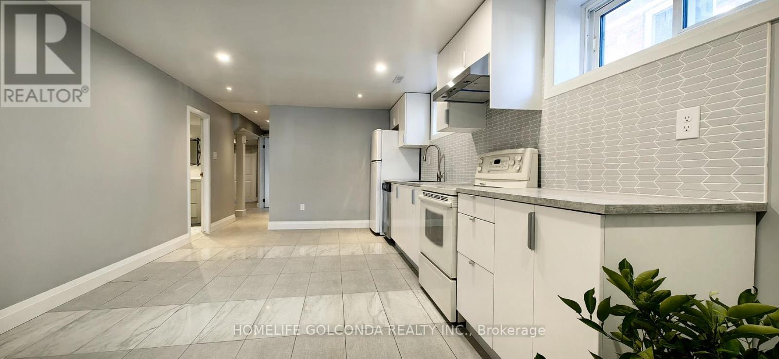 Ground - 17 Warfield Drive, Toronto, Ontario  M2J 3S4 - Photo 3 - C12196251