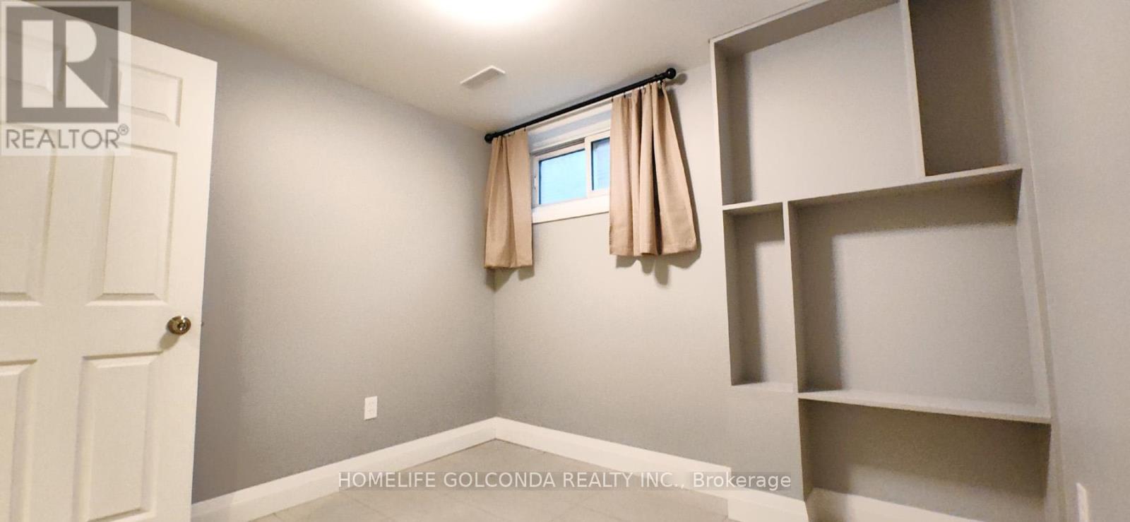 Ground - 17 Warfield Drive, Toronto, Ontario  M2J 3S4 - Photo 8 - C12196251