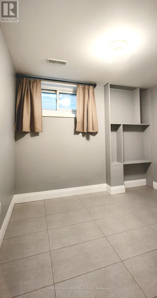 Ground - 17 Warfield Drive, Toronto, Ontario  M2J 3S4 - Photo 9 - C12196251