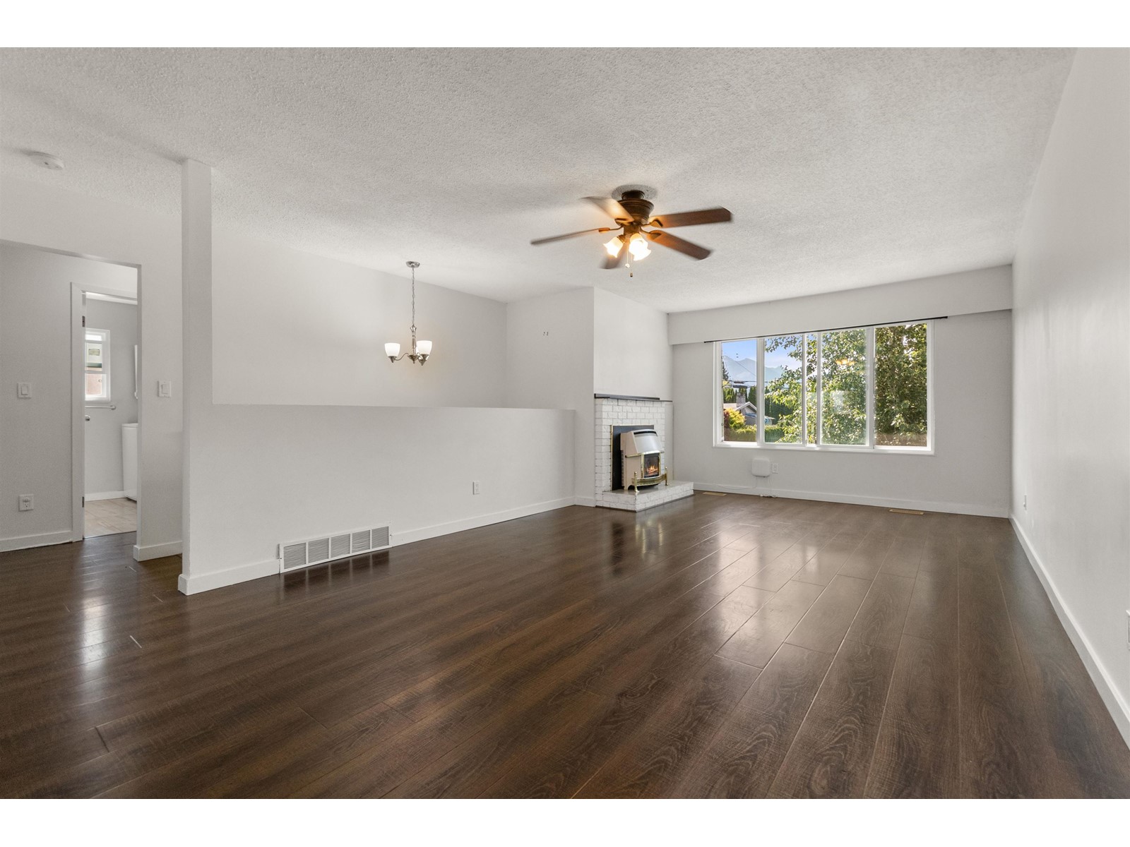 46333 Brooks Avenue, Chilliwack Proper South, Chilliwack, British Columbia  V2P 1C6 - Photo 8 - R3011235