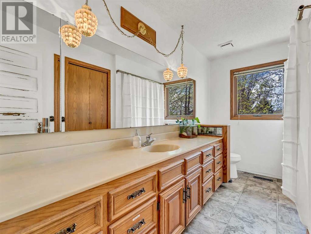 13 Calder Green Se, Medicine Hat, Alberta  T1B 3K6 - Photo 14 - A2208826