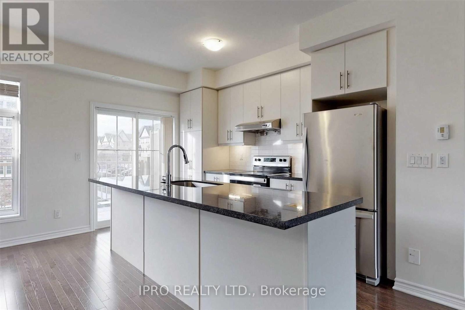 11 PORCELAIN WAY, Whitby, Ontario