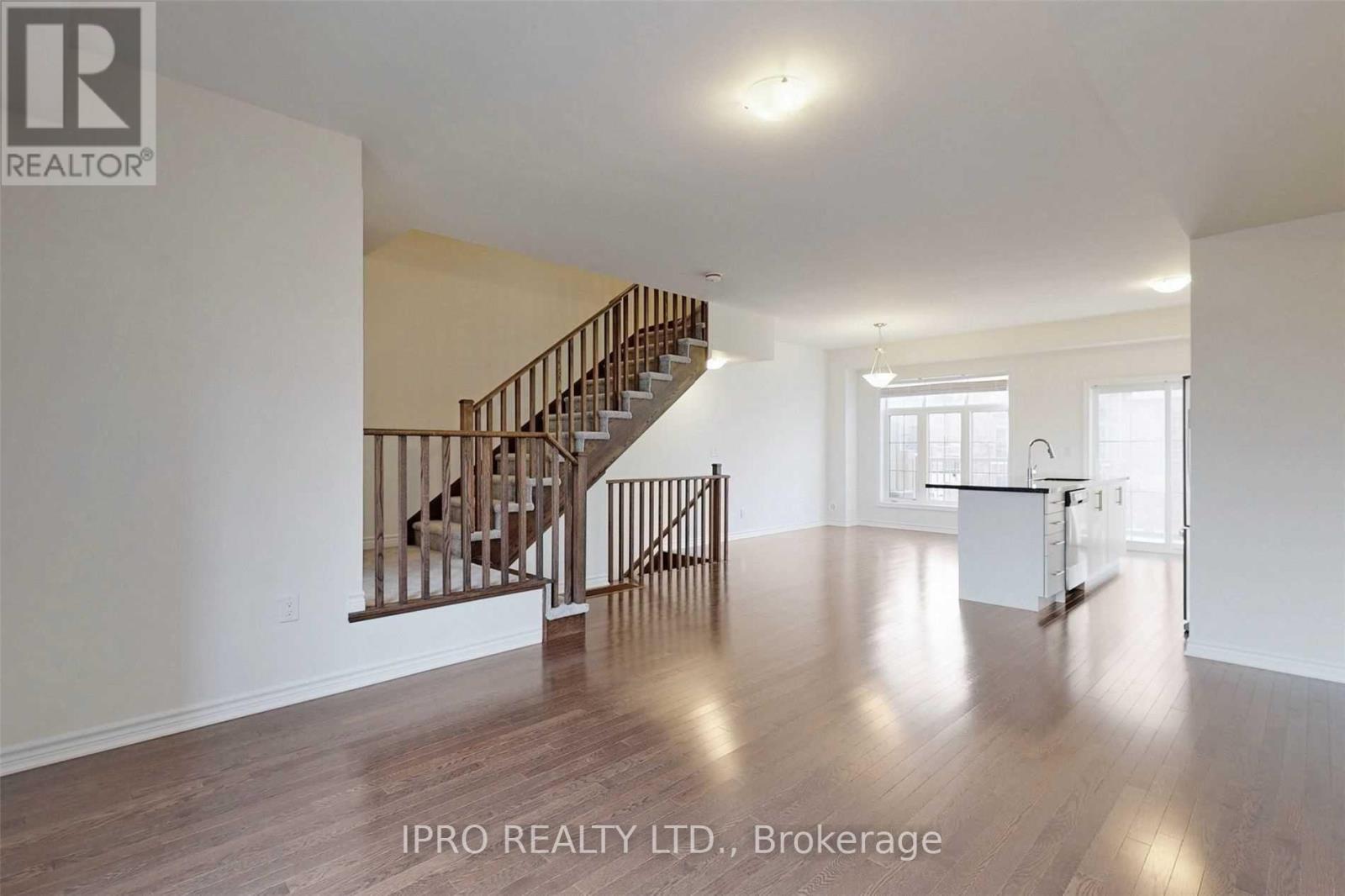 11 Porcelain Way, Whitby, Ontario  L1R 0R6 - Photo 11 - E12196202