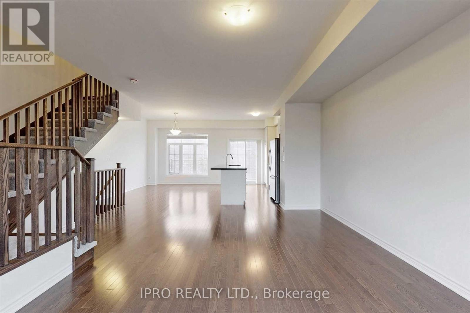 11 Porcelain Way, Whitby, Ontario  L1R 0R6 - Photo 12 - E12196202