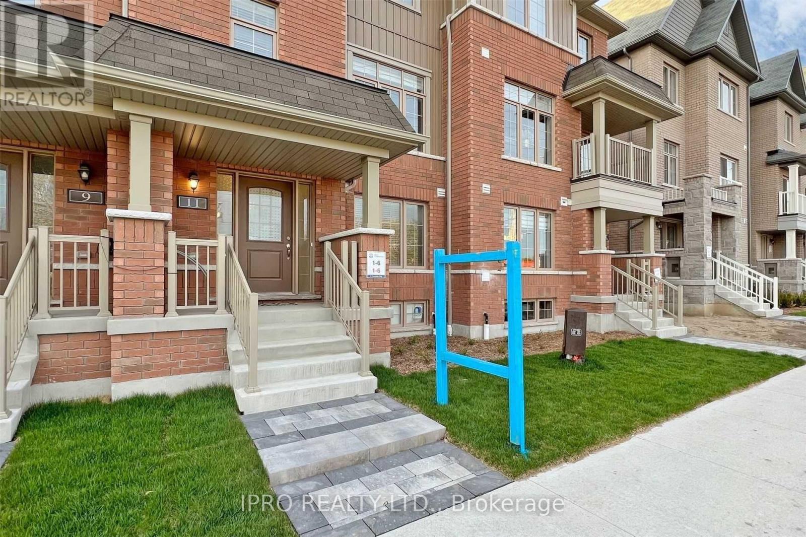 11 Porcelain Way, Whitby, Ontario  L1R 0R6 - Photo 3 - E12196202