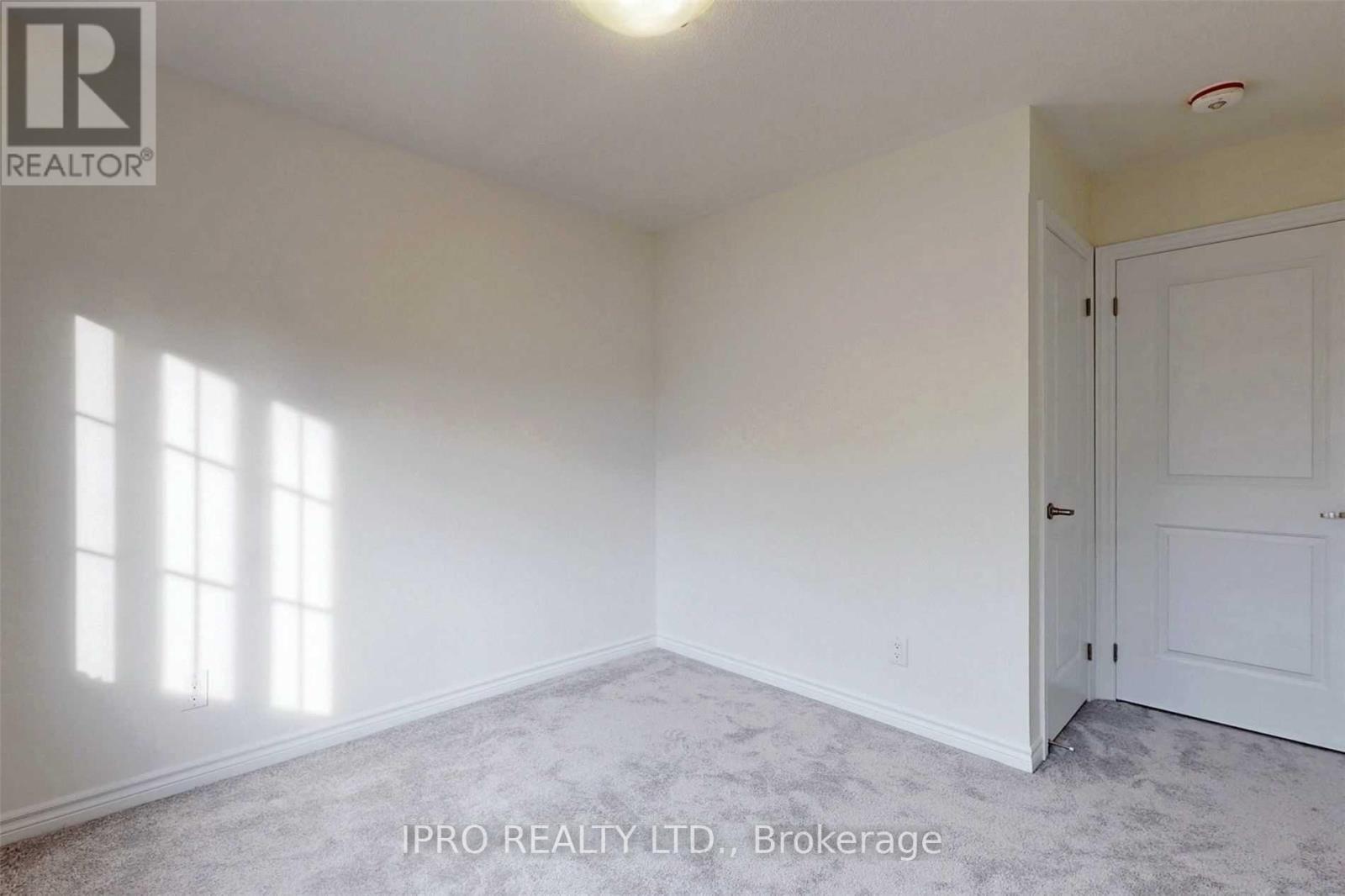11 Porcelain Way, Whitby, Ontario  L1R 0R6 - Photo 30 - E12196202