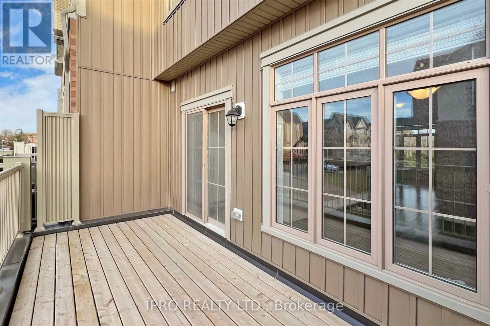 11 Porcelain Way, Whitby, Ontario  L1R 0R6 - Photo 35 - E12196202