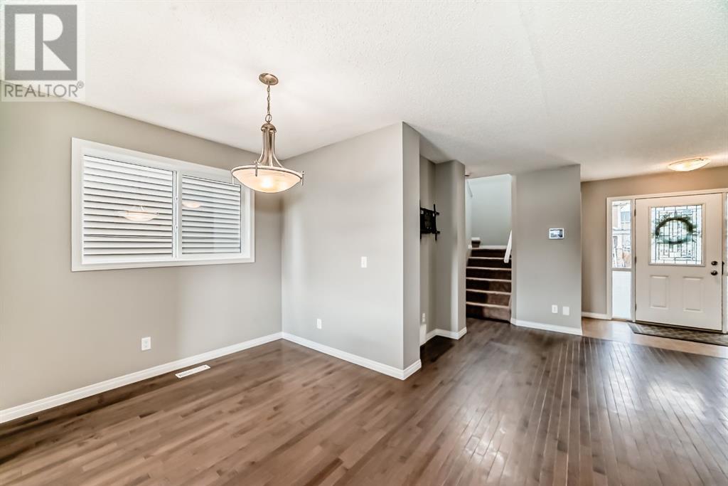 350 Fireside Place, Cochrane, Alberta  T4C 0R5 - Photo 12 - A2209471