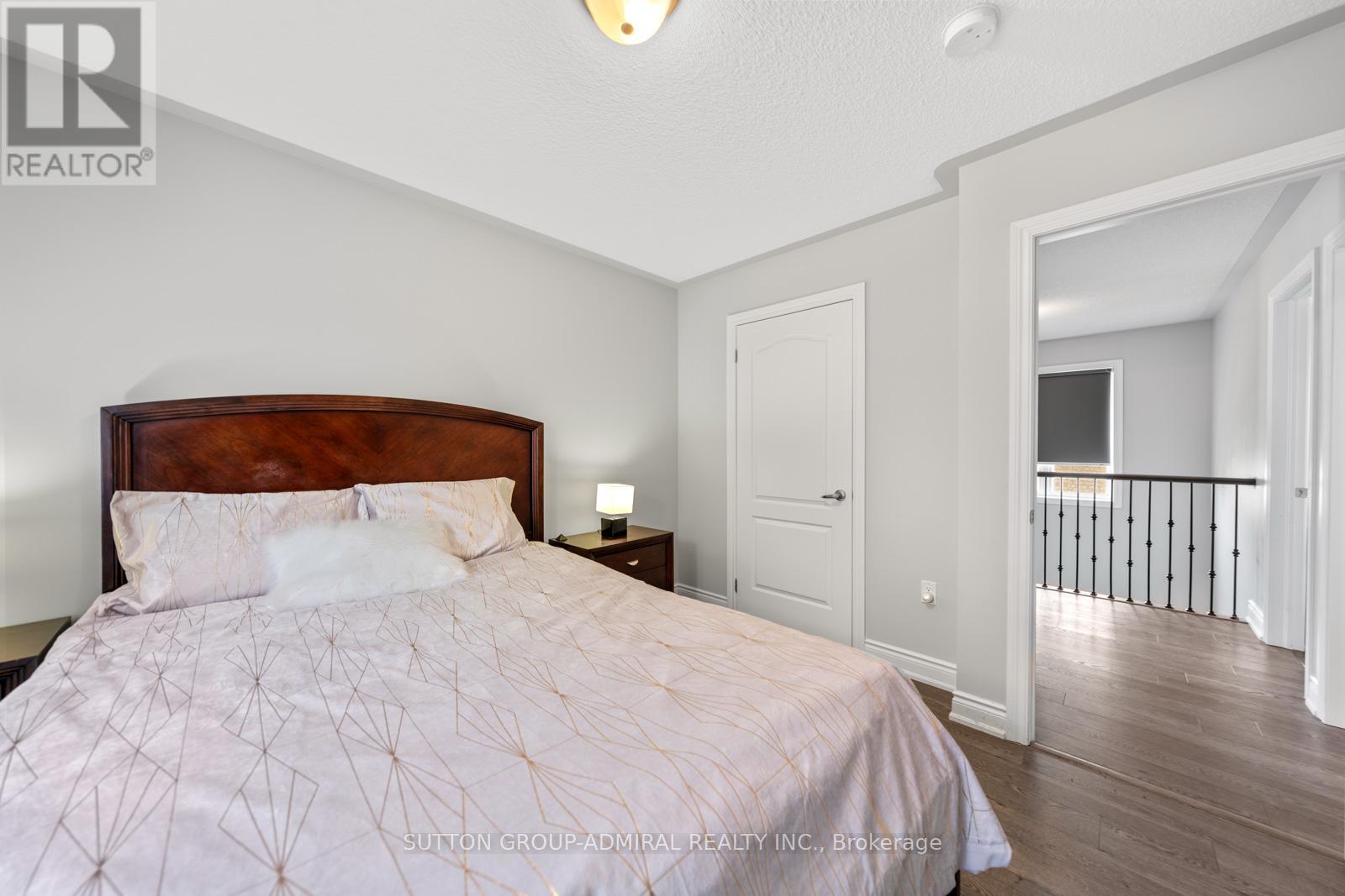 186 Romanelli Crescent, Bradford West Gwillimbury (Bradford), Ontario  L3Z 0X6 - Photo 28 - N12196209