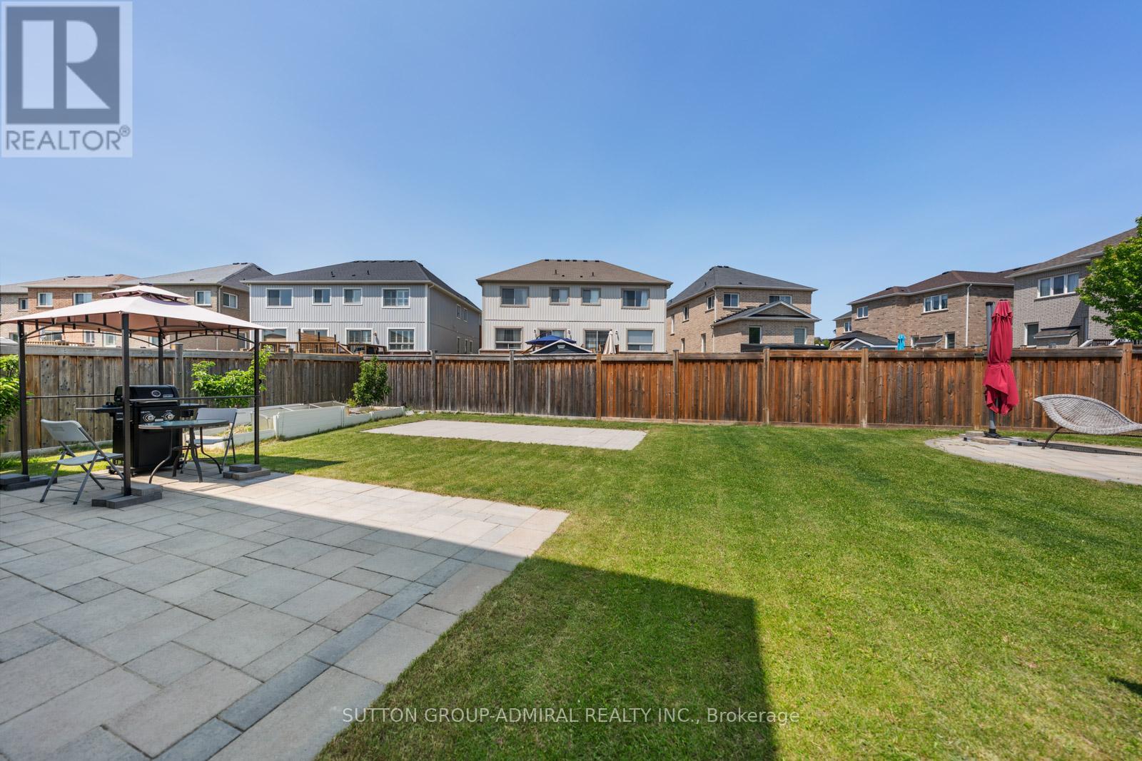 186 Romanelli Crescent, Bradford West Gwillimbury (Bradford), Ontario  L3Z 0X6 - Photo 38 - N12196209