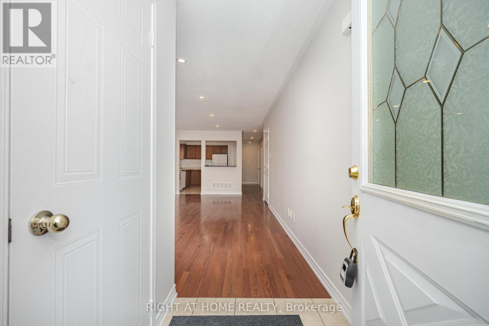 75 Kate Aitken Crescent, New Tecumseth (Beeton), Ontario  L0G 1A0 - Photo 4 - N12196220
