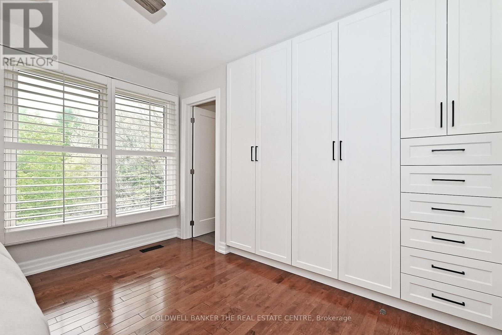 15 Earls Court, East Gwillimbury, Ontario  L9N 1E5 - Photo 21 - N12196269
